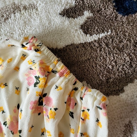 No Boundaries floral Shirt - Picture 5 of 8